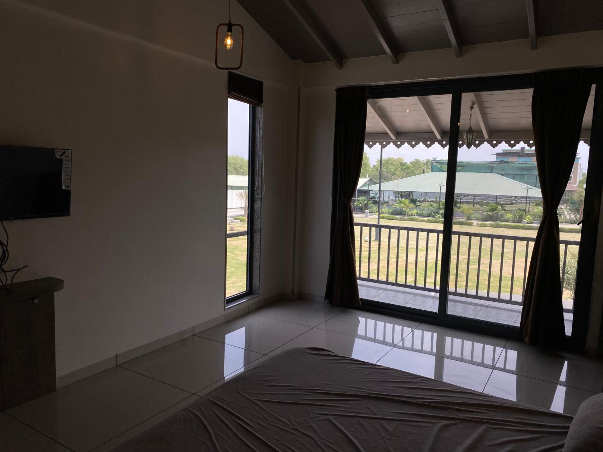 The Pavilion Park Resort マーレガオン エクステリア 写真